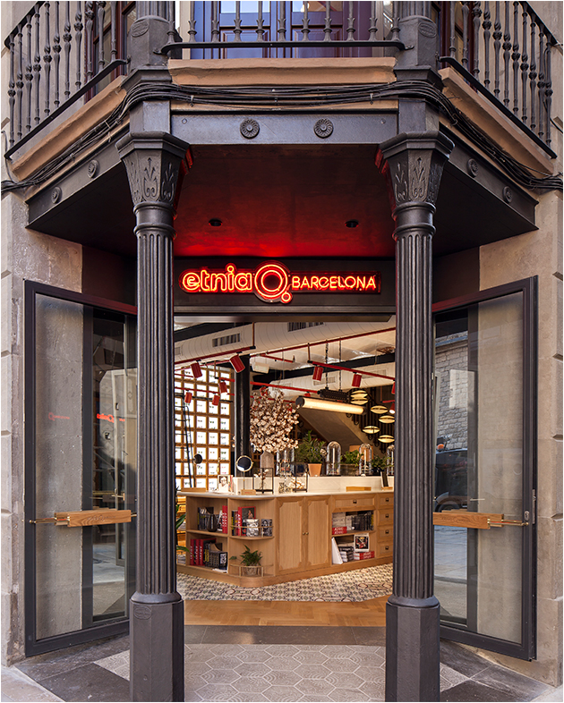 Etnia Barcelona nuovo Flagship store esterno